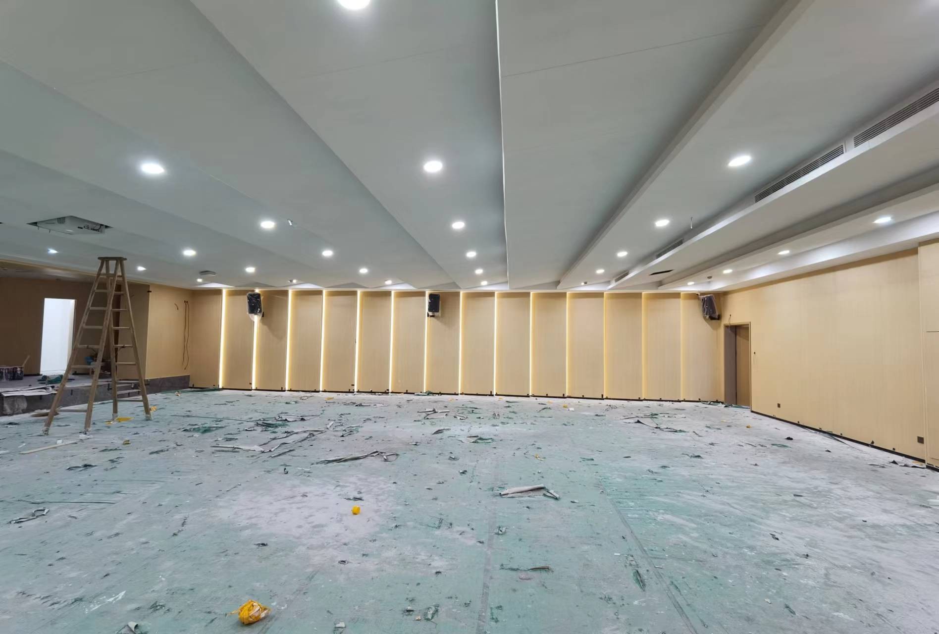 嘉兴福斯特项目 墙面1-8微孔陶铝板 天花砂岩吸音板 2.jpg